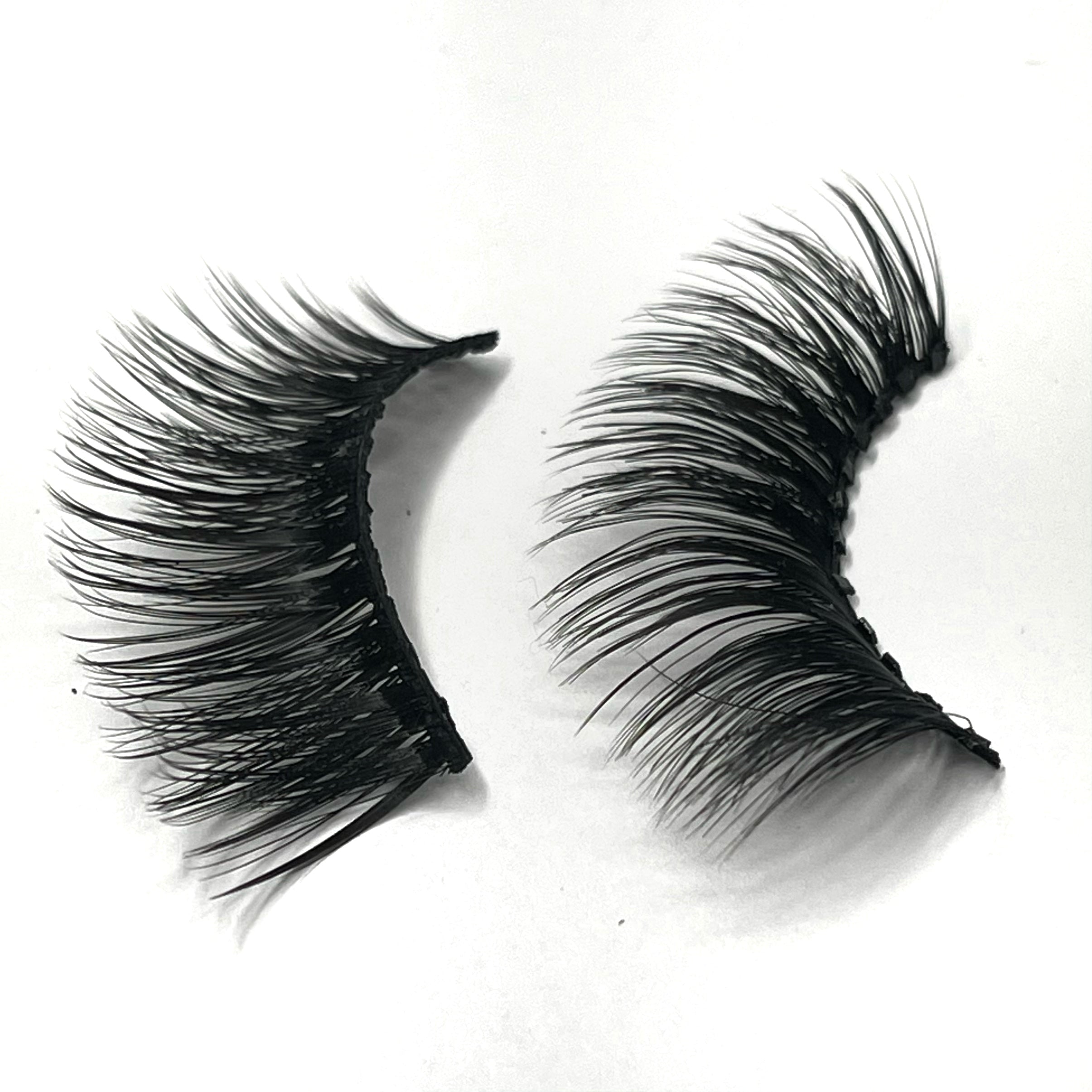 BeautifulMe®️ Adjustable Magnetic Eyelash and Eyeliner Duo "FRISKYME"