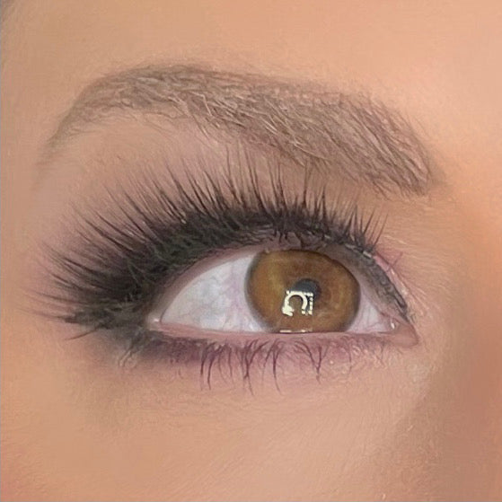 BeautifulMe®️ Adjustable Magnetic Eyelash and Eyeliner Duo "FRISKYME"